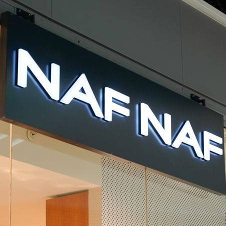 Enseigne PMMA éclairage LED de face